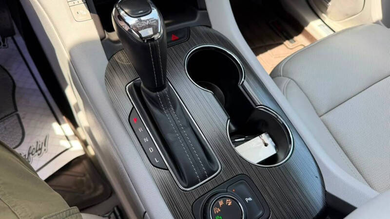 2017 GMC Acadia SLT-1