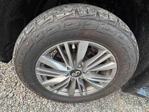 2021 Infiniti QX80 Luxe