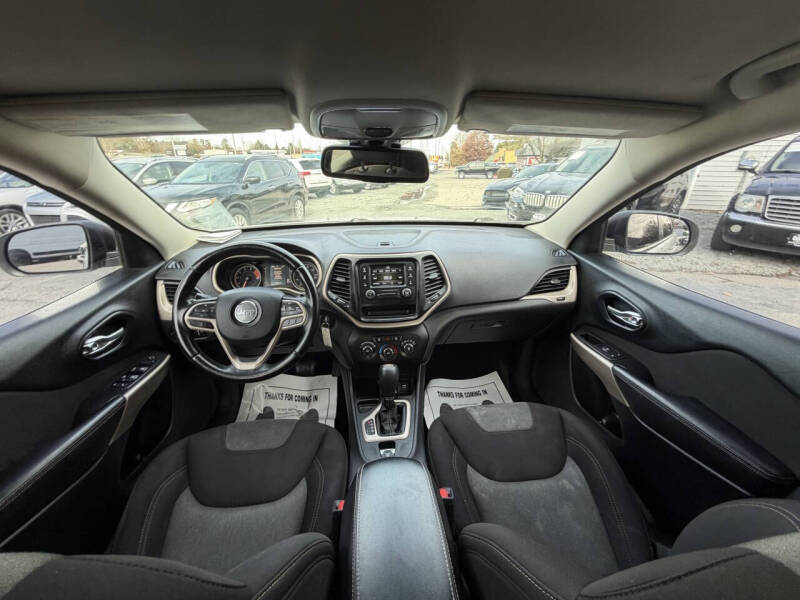 2017 Jeep Cherokee Sport Altitude