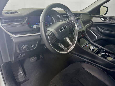 2022 Jeep Grand Cherokee L Altitude