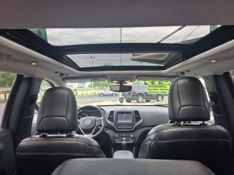 2019 Jeep Cherokee Latitude Plus