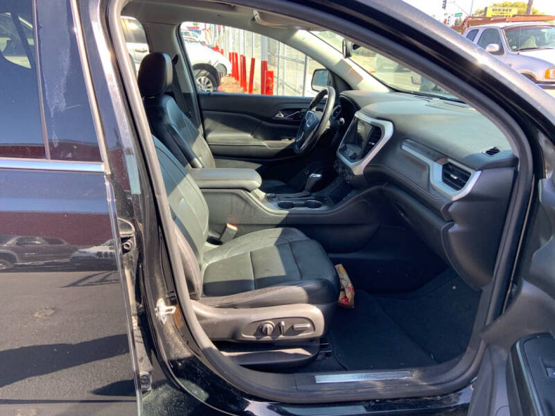 2017 GMC Acadia SLT-2