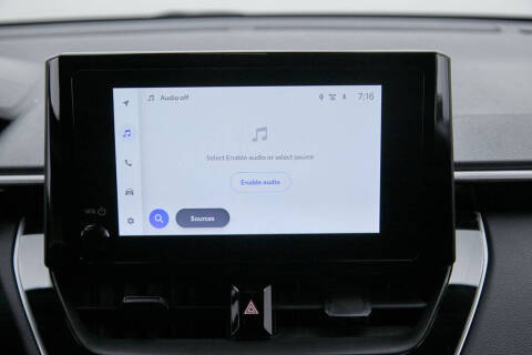 2025 Toyota Corolla Cross LE