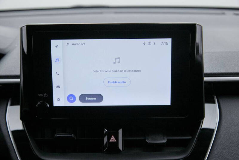 2025 Toyota Corolla Cross LE