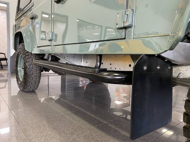 1999 Land Rover Defender 29