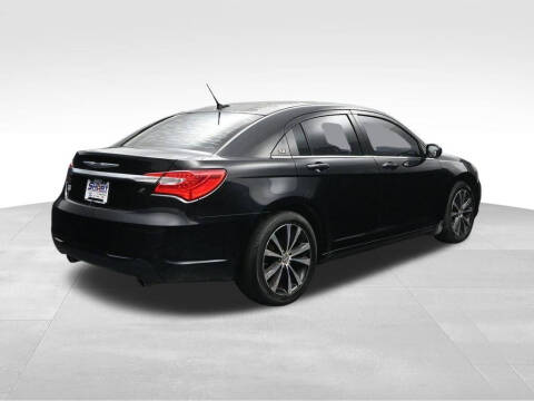 2013 Chrysler 200 Limited