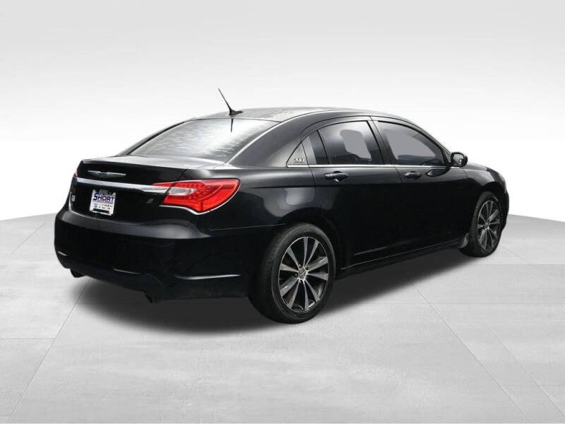 2013 Chrysler 200 Limited