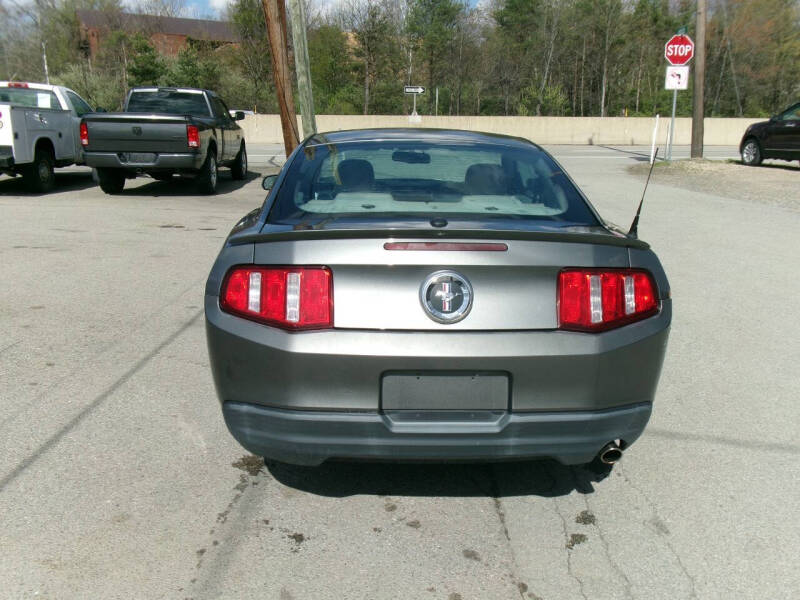 2010 Ford Mustang V6