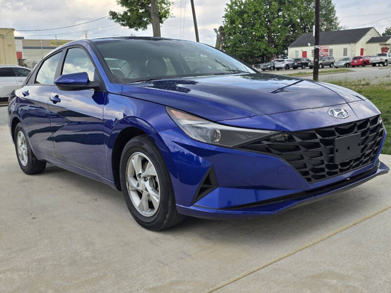 2023 Hyundai Elantra SE