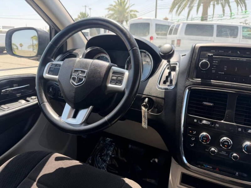 2014 Dodge Grand Caravan SE