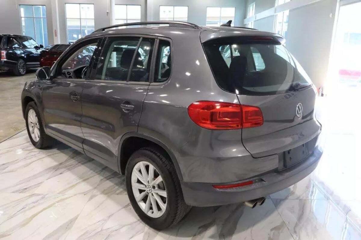 2017 Volkswagen Tiguan for sale at IMD MOTORS, INC in Dallas, TX