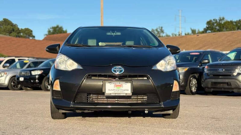 2014 Toyota Prius c Two