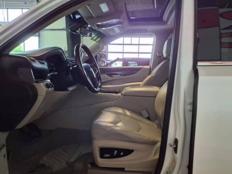 2019 Cadillac Escalade ESV Premium Luxury