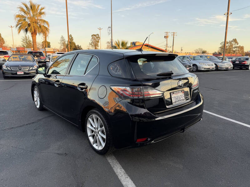 2013 Lexus CT 200h