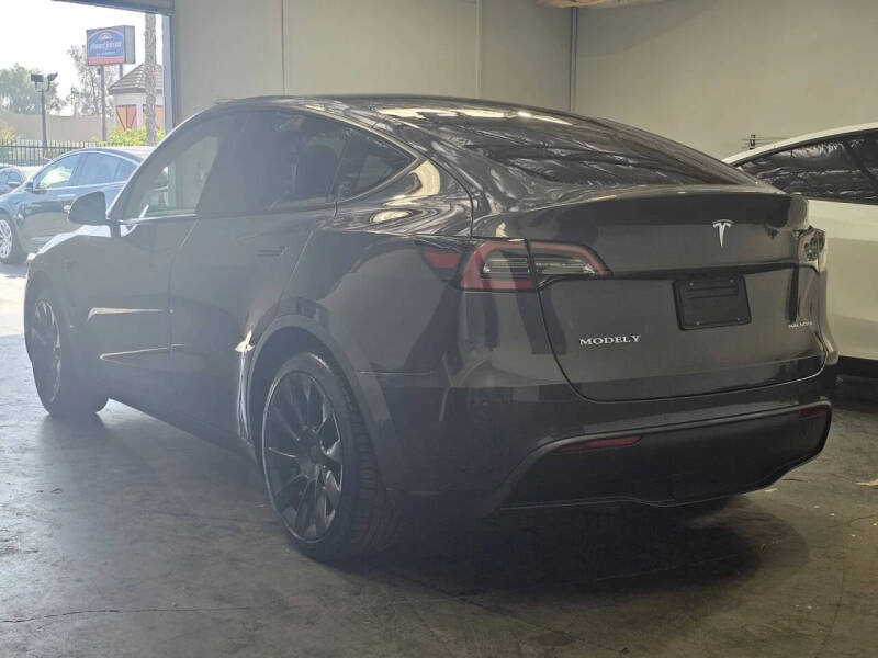 2020 Tesla Model Y Long Range