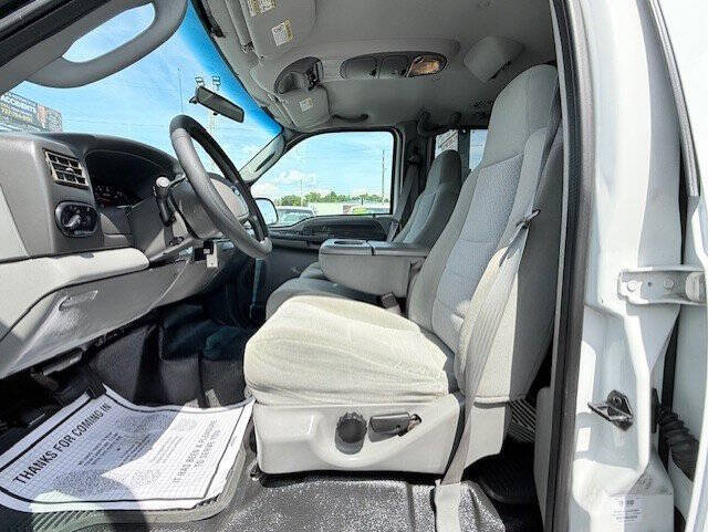 2003 Ford Excursion XLT