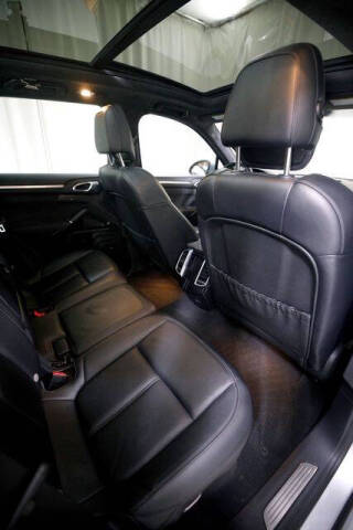 2014 Porsche Cayenne GTS