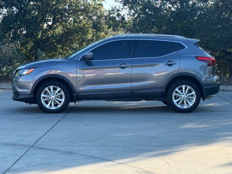 2017 Nissan Rogue Sport SV