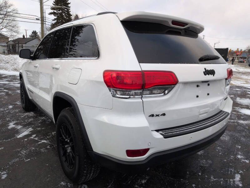 2017 Jeep Grand Cherokee Laredo
