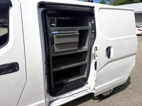 2017 Nissan NV200 SV