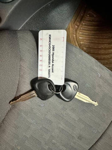 2005 Hyundai Accent GLS