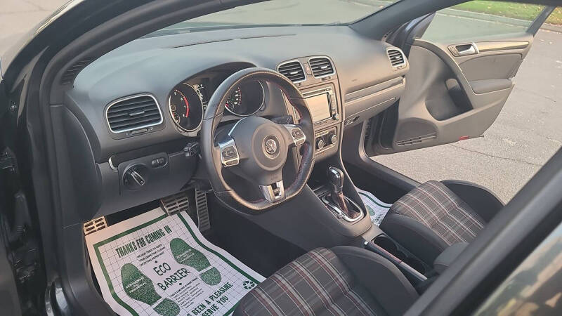 2011 Volkswagen GTI Base PZEV