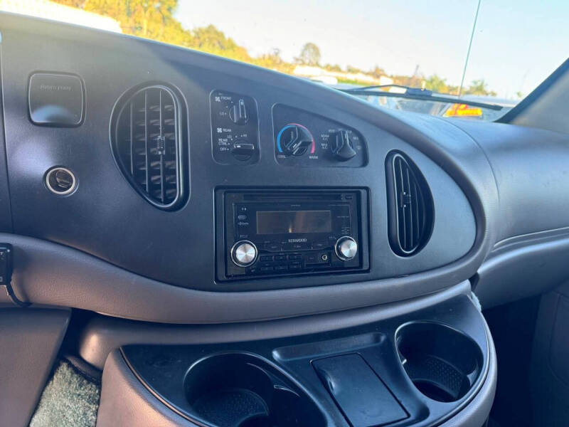 1999 Ford E-Series E-150