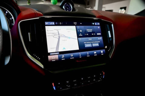 2022 Maserati Ghibli Modena Q4