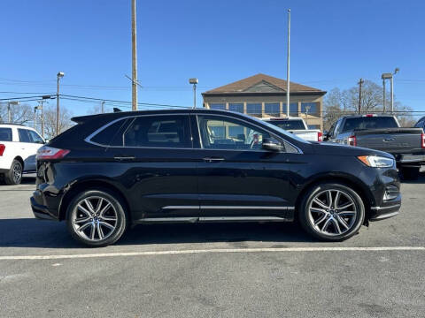 2019 Ford Edge Titanium