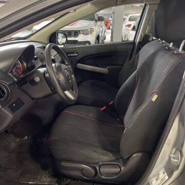 2013 Mazda MAZDA2 Touring