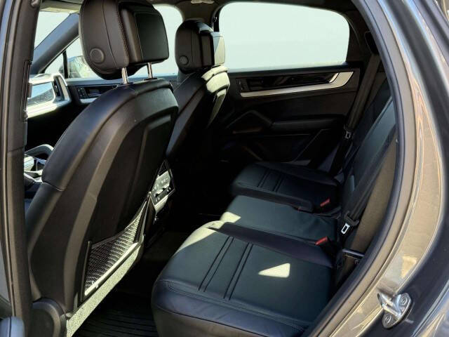 2024 Porsche Cayenne Coupe