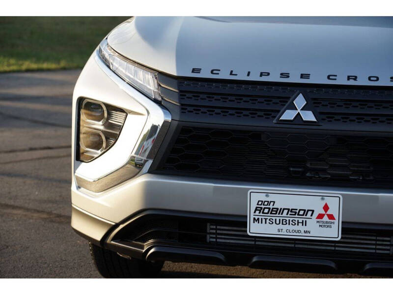 2025 Mitsubishi Eclipse Cross LE