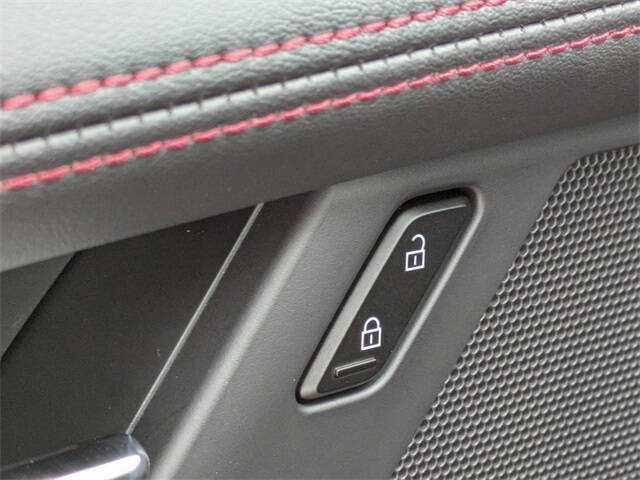 2025 Mazda Mazda3 Hatchback 2.5 S Carbon Edition