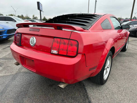 2006 Ford Mustang GT Deluxe