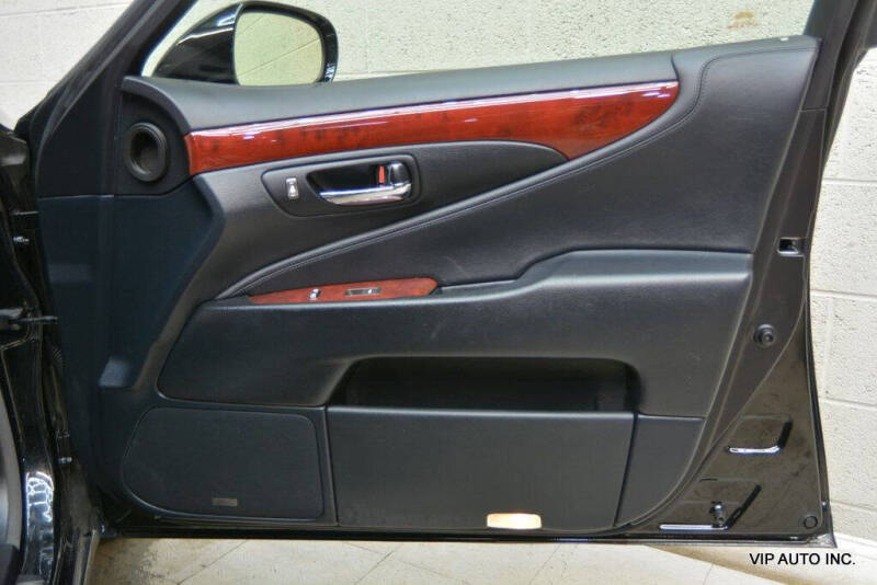 2007 Lexus LS 460