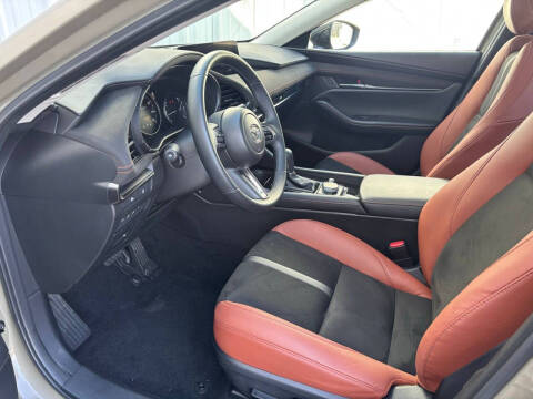 2025 Mazda Mazda3 Sedan 2.5 Carbon Turbo