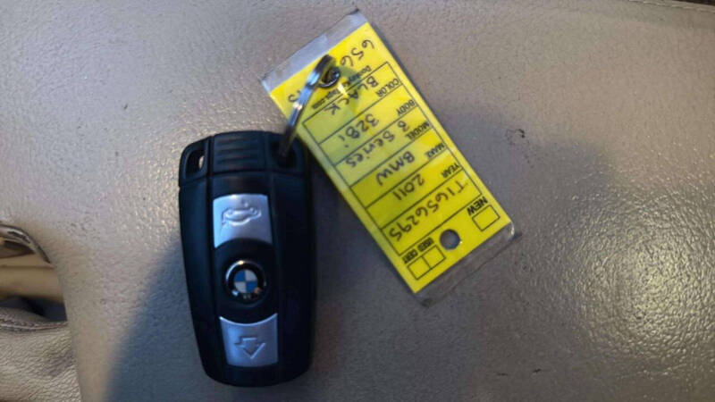 2011 BMW 3 Series 328i xDrive