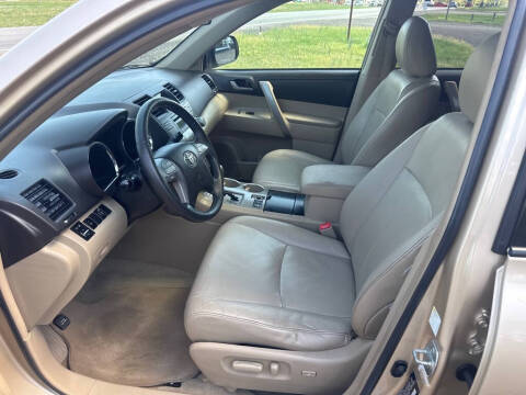 2010 Toyota Highlander SE
