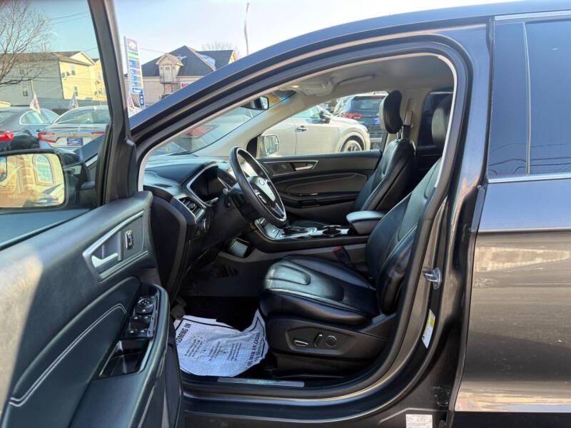 2018 Ford Edge Titanium