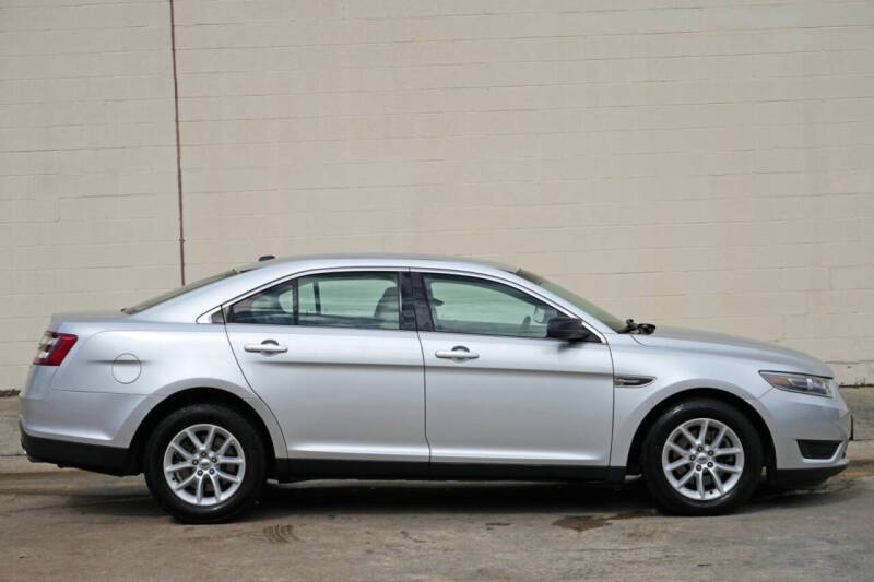 2015 Ford Taurus