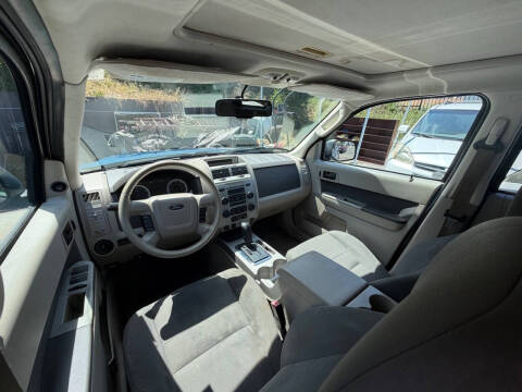 2009 Ford Escape XLT
