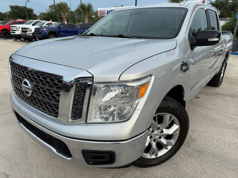 2017 Nissan Titan SV
