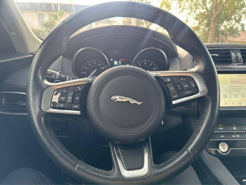 2020 Jaguar F-PACE 25t Prestige