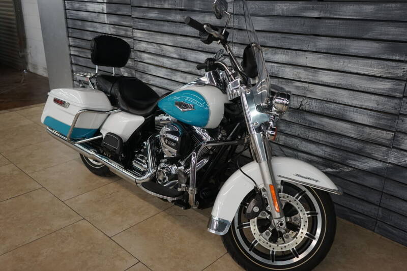 2016 Harley-Davidson Road King for sale at Motomaxcycles.com in Mesa AZ