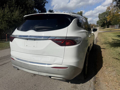 2022 Buick Enclave Essence