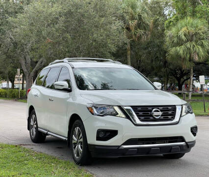 2019 Nissan Pathfinder S