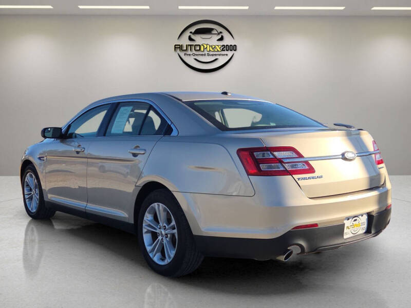 2018 Ford Taurus SE