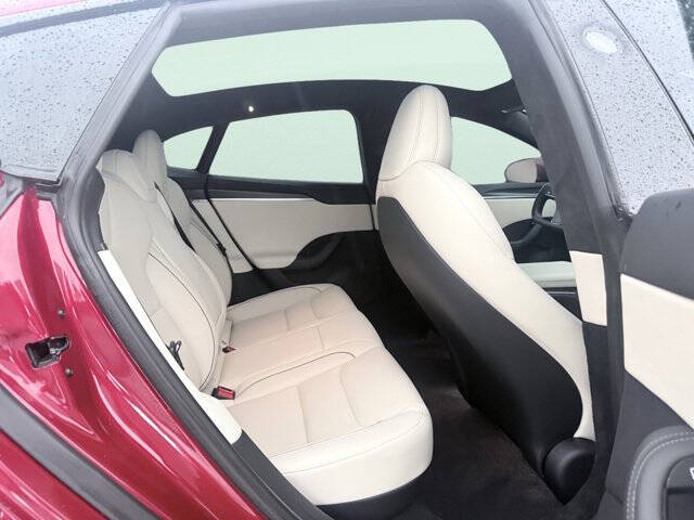 2023 Tesla Model S Plaid