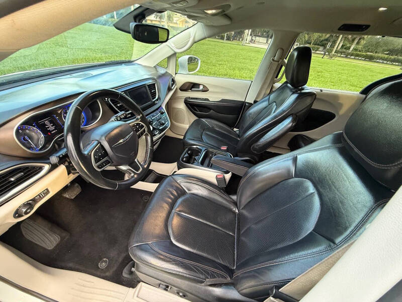 2018 Chrysler Pacifica Touring L
