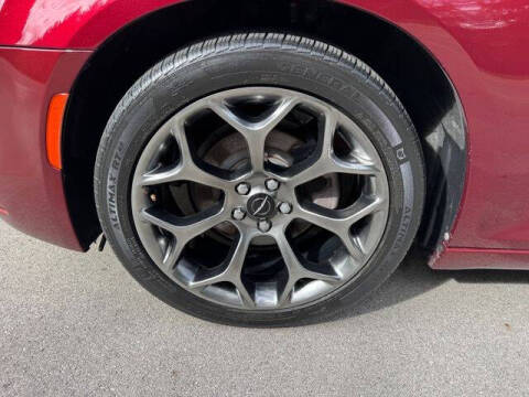 2018 Chrysler 300 Touring